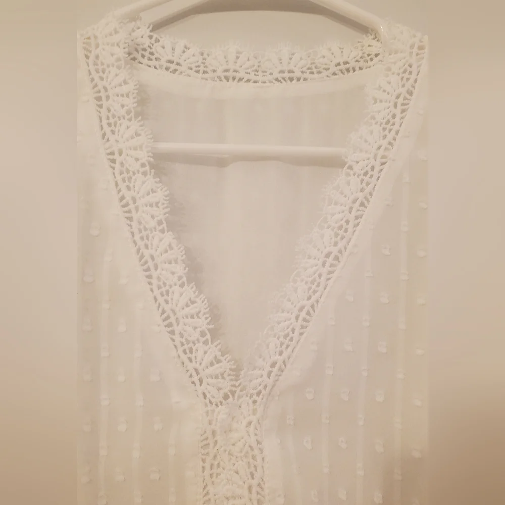NWOT Sheer white blouse - Picture 3 of 5